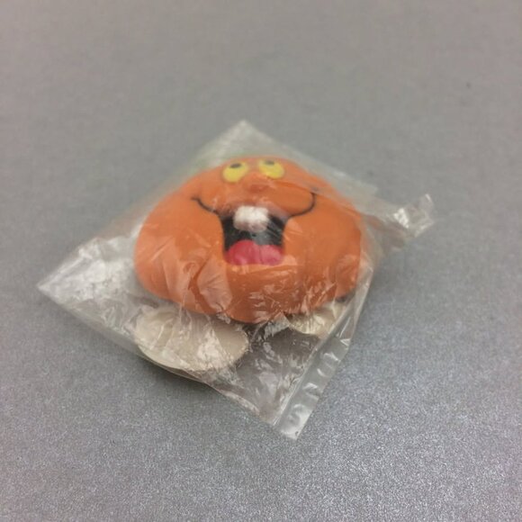 Vintage Amram RUSS Halloween Pumpkin Brooch Pin Original Packaging - Picture 5 of 9